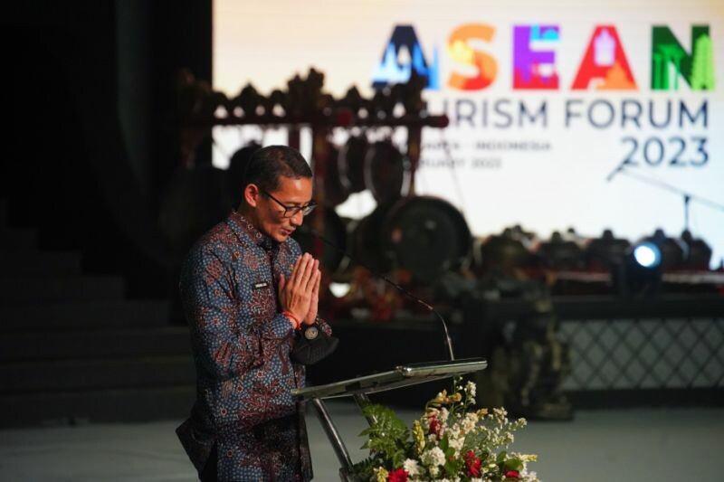 Menteri Pariwisata dan Ekonomi Kreatif/Kepala Badan Pariwisata dan Ekonomi Kreatif Sandiaga Salahuddin Uno